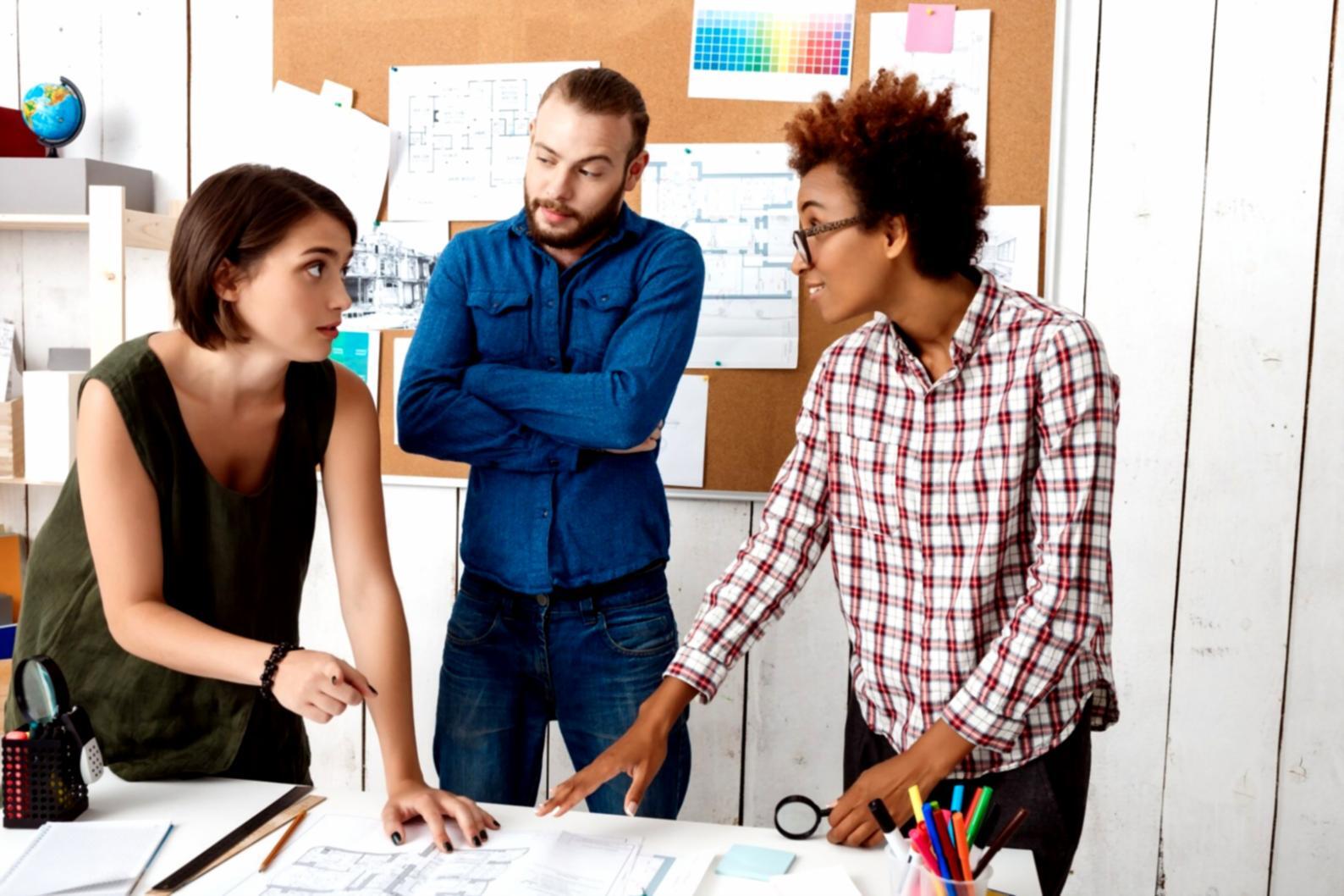 Professionelle Finanzberatung und moderne Technologielösungen bei syntoraivo